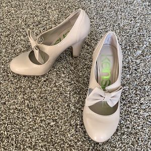 Kenzie Girl Gail heels